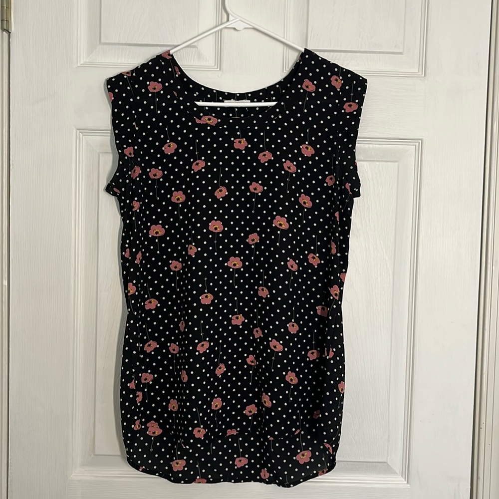 Black short sleeve blouse